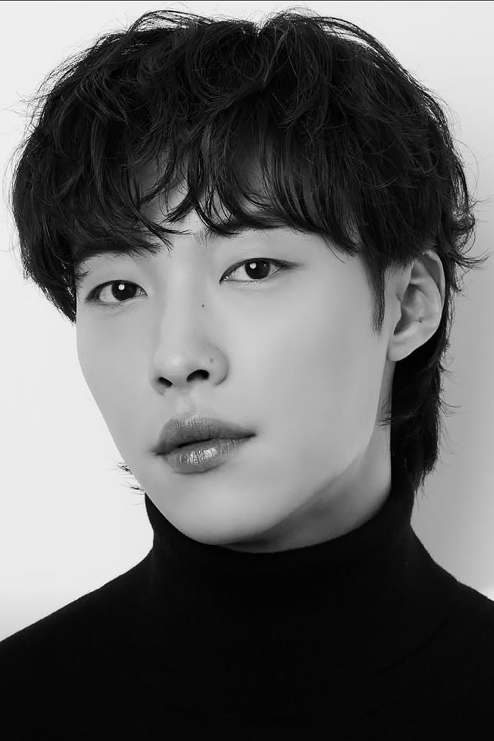 우도환